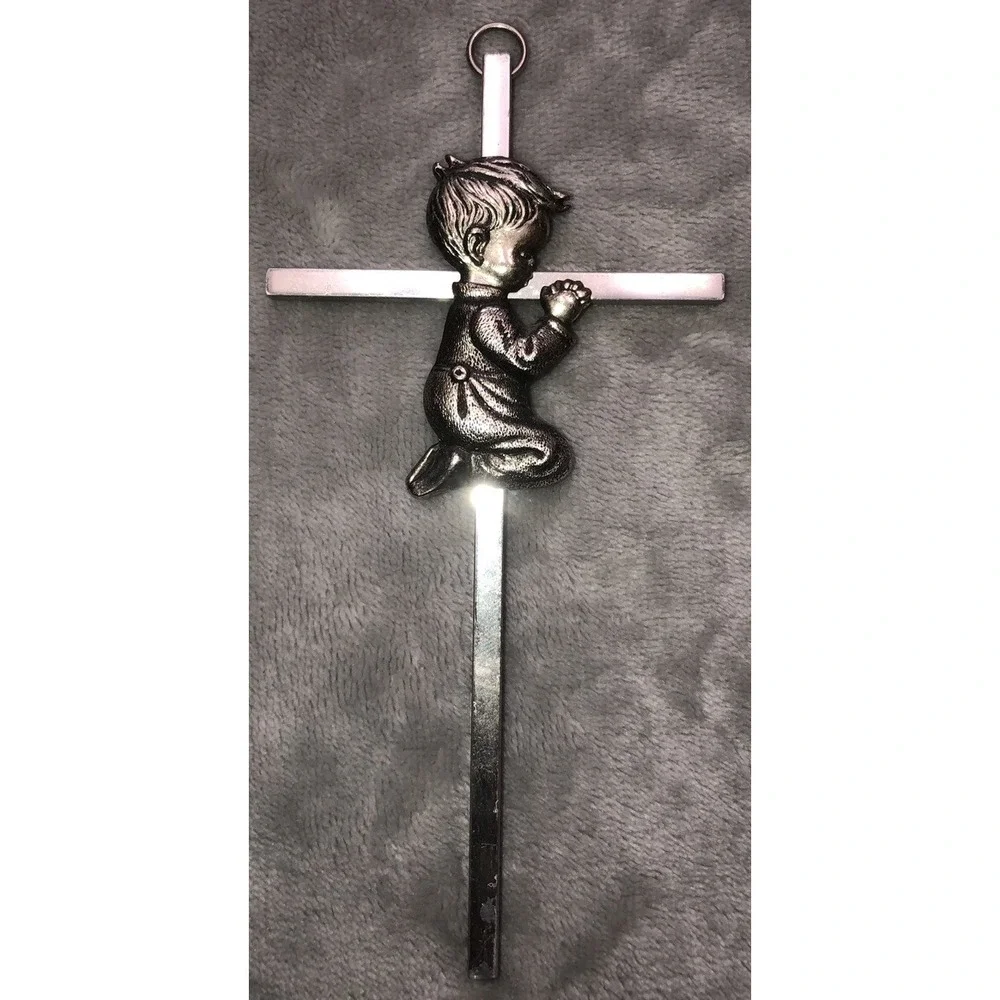 Childrens Hanging Nursery Wall Cross w Praying Boy Silver Tone 6